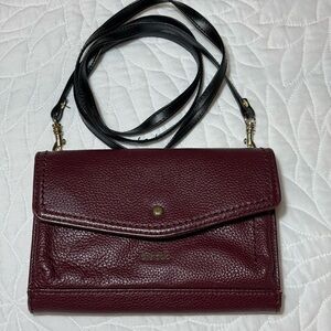 The Sak bag wallet on chain (leather strap)
